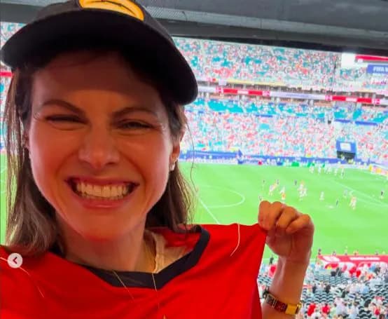 Alexandra Daddario Diminta Tinggalkan Tribun Piala Dunia, Aksi Cari Sudut Terbaik Berujung Diusir Petugas FIFA