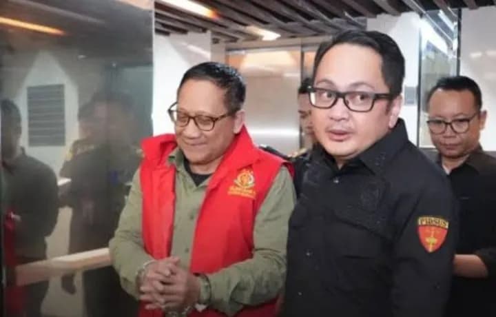 Eks Dirut KBS jadi Tersangka Korupsi Rp10,2 Miliar, Sahroni: Mengorupsi Hak Satwa Itu Tindakan Biadab!