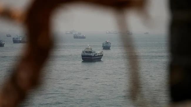 Iran Ancam AS soal Penjualan Minyak, Garda Revolusi Klaim Gagalkan Tiga Kapal Tanker di Selat Hormuz