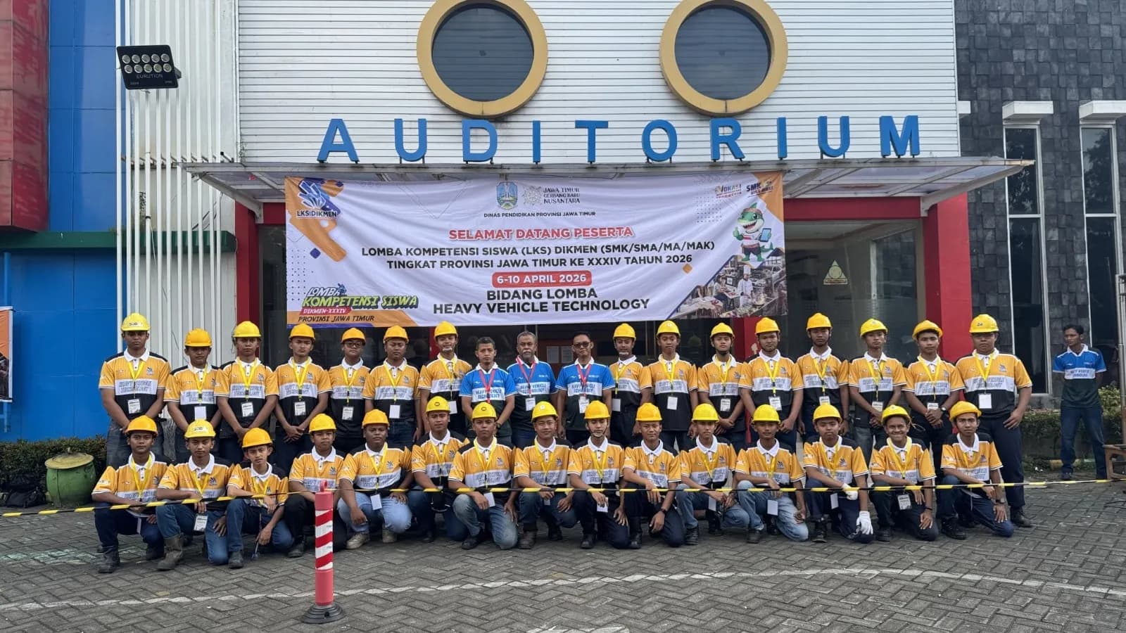 UT Perkuat Pendidikan Vokasi, Gelar LKS Teknik Alat Berat di Empat Provinsi Cetak SDM Siap Industri