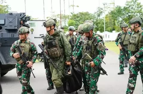 Baku Tembak Warnai Evakuasi Korban OPM di Yahukimo, TNI Berhasil Angkut Dua Jenazah Warga Sipil
