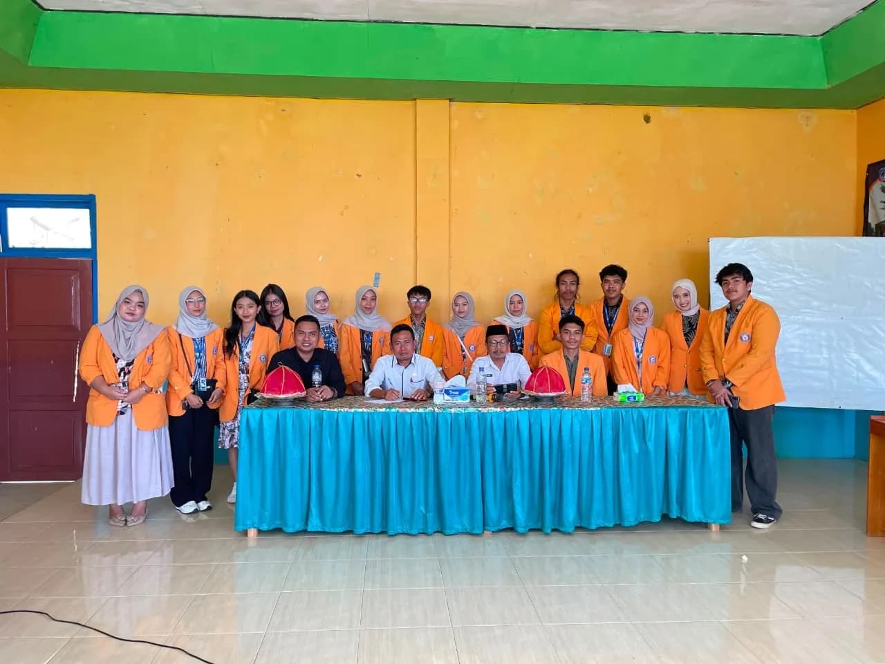 Mahasiswa KKN UHO Paparkan Program Kerja di Kelurahan Tandebura, Dorong Kolaborasi untuk Pemberdayaan Masyarakat