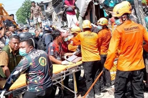 Trailer Hilang Kendali di Jalur Nasional Pasuruan, 4 Orang Tewas dan Sejumlah Korban Luka