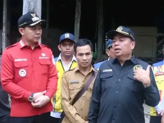 Lasarus Dorong Revitalisasi Rumah Betang Semangkok, Warisan Budaya Dayak Berusia Lebih Seabad