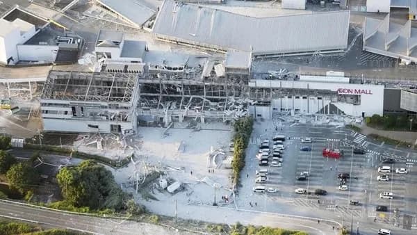 Gempa M 7,1 Guncang Jepang, AEON Mall Ambruk dan Puluhan Orang Dilaporkan Terjebak