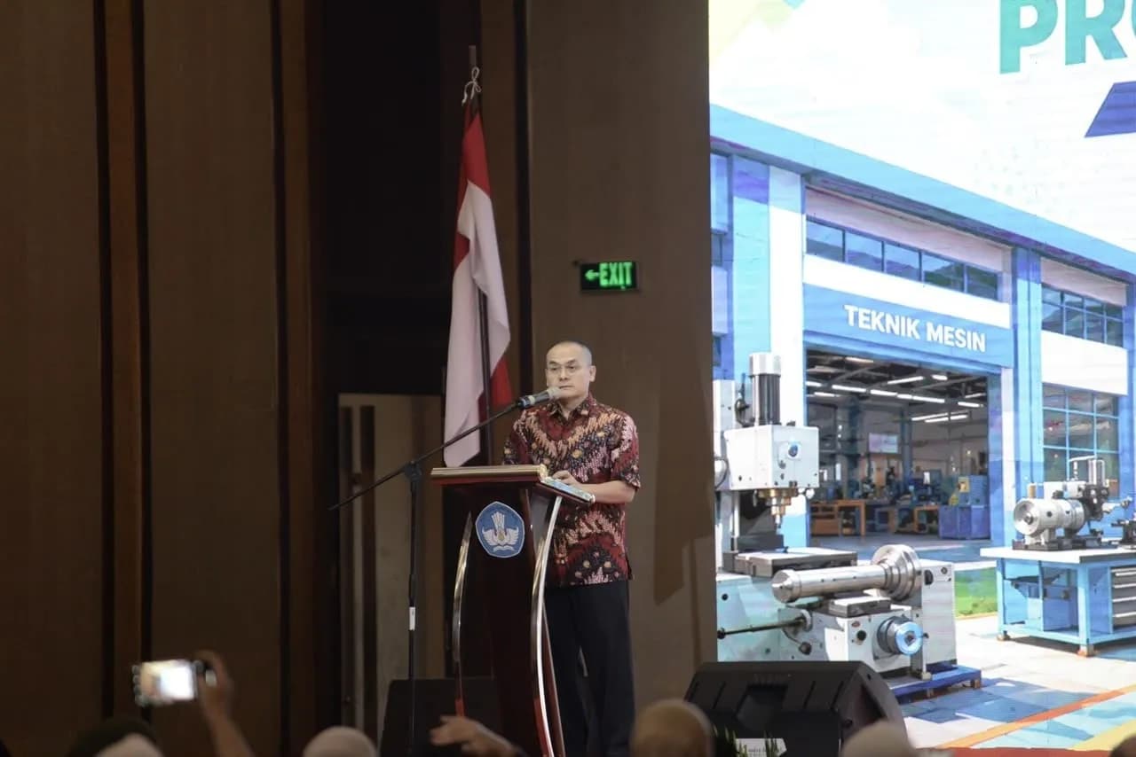 131 SMK Terdampak Bencana Direvitalisasi, Kemendikdasmen Perkuat Sarana Berbasis Industri