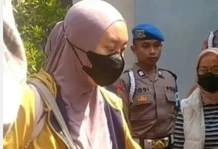 Istri Bupati Pemalang Ikut Diangkut KPK ke Jakarta, Sekda hingga Kepala PUPR Dibawa Usai OTT