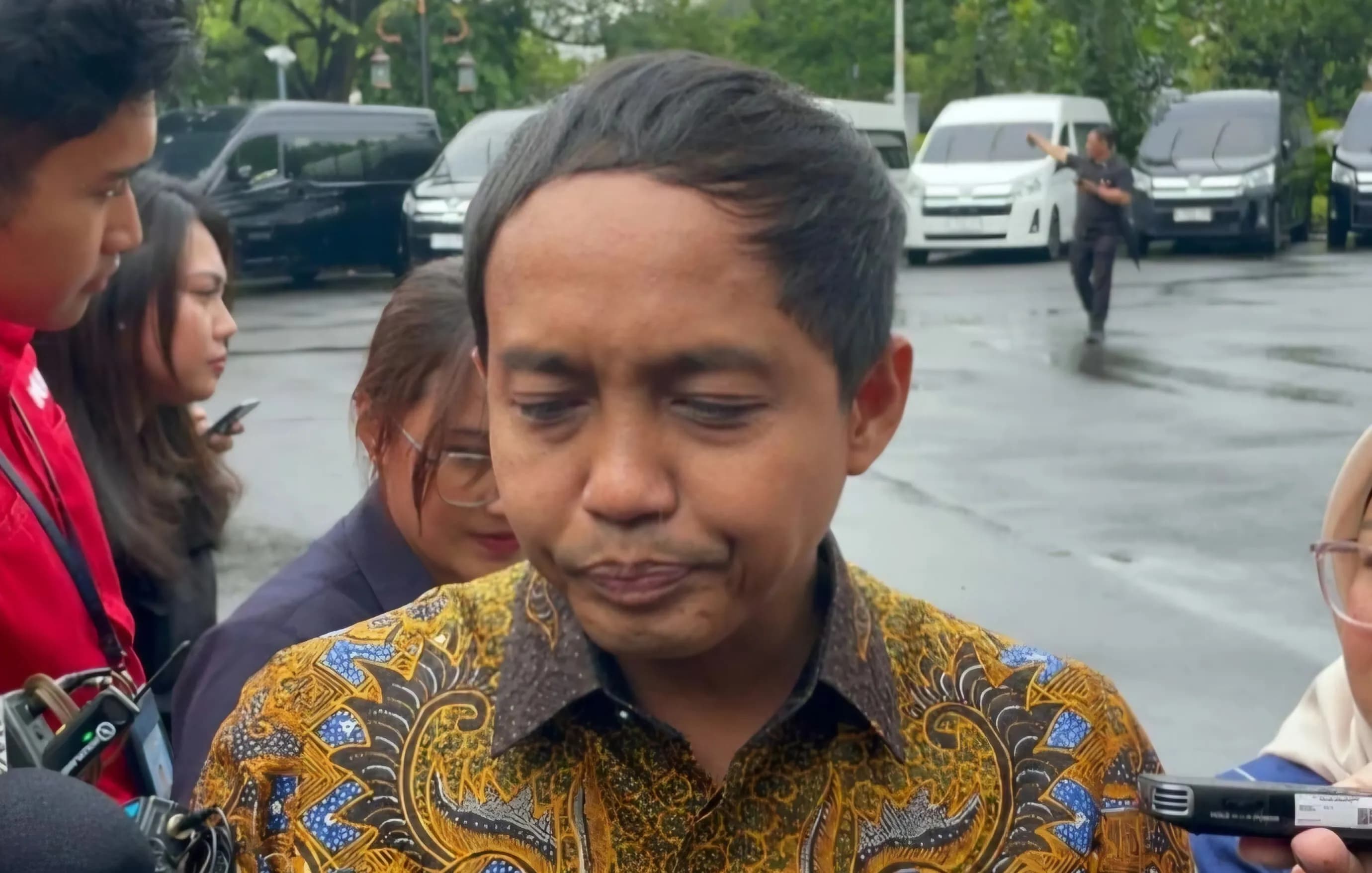 KPK Bongkar Aliran Dana 46.500 Dolar Singapura untuk Menhut Raja Juli, Sejumlah Money Changer Digeledah Keterangan
