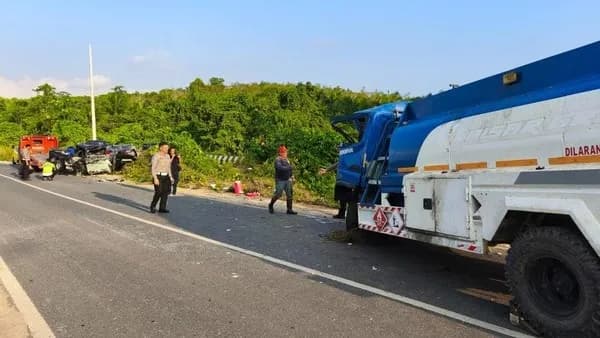 Kecelakaan Maut, 7 Orang Tewas di Tanah Bumbu, Stiker Mobil Tangki Tiba-tiba Hilang dan Picu Sorotan