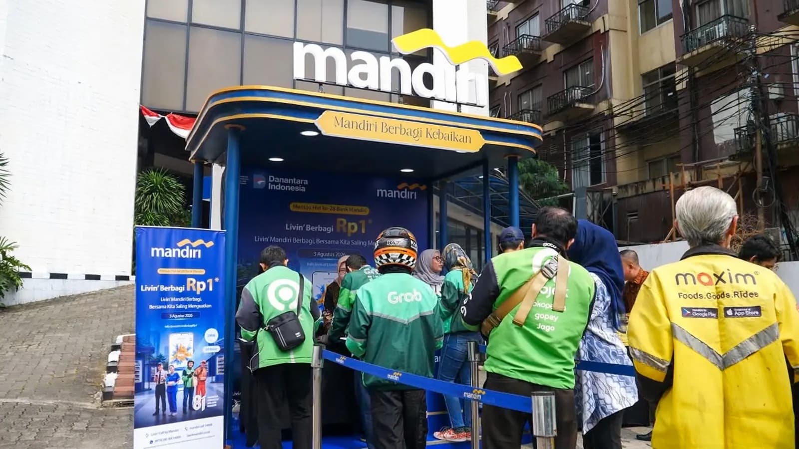 Jelang HUT ke-81 RI, Livin' Mandiri Berbagi Kembali Hadir untuk Pekerja Rentan