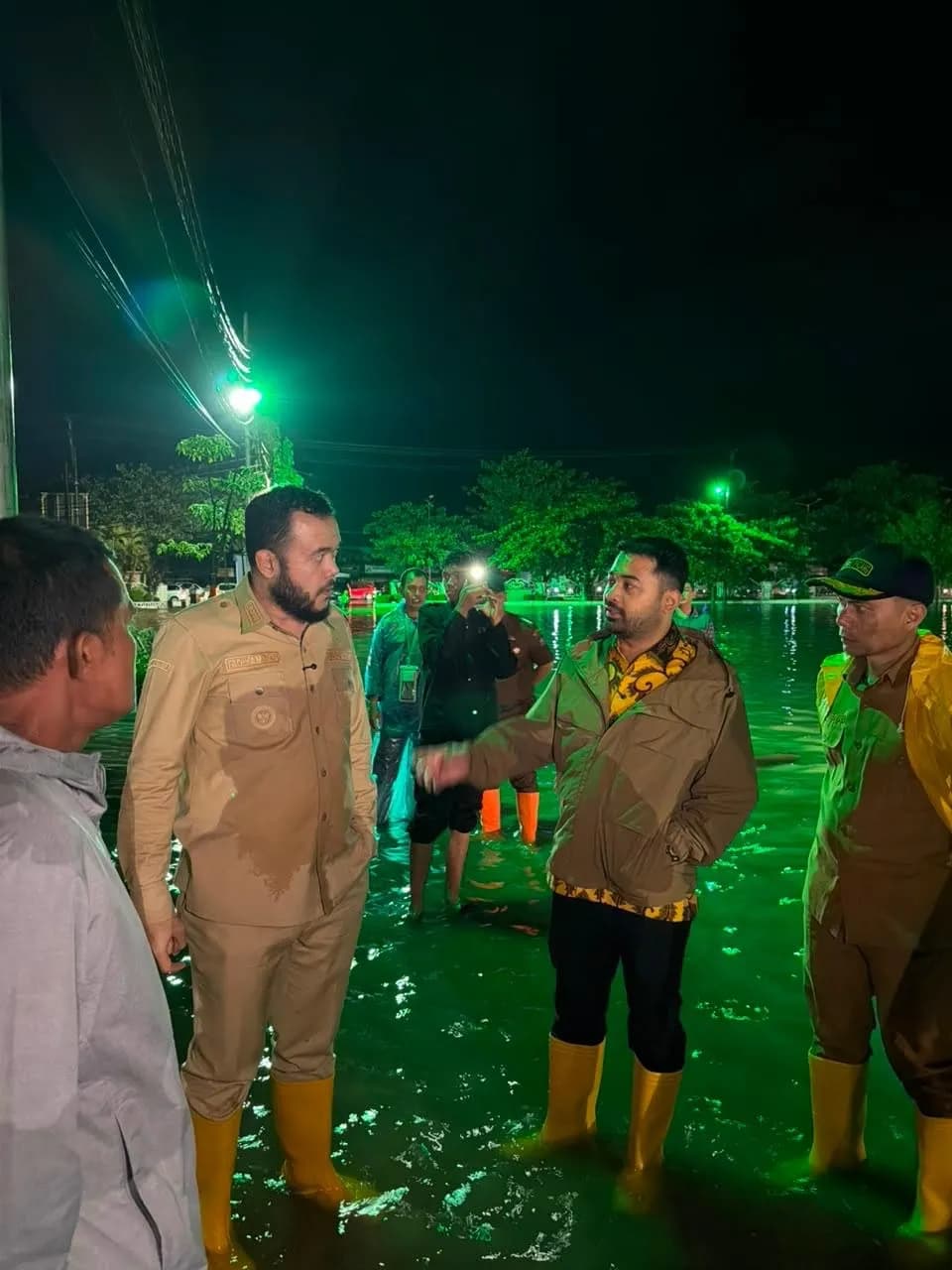 Tinjau Lokasi Banjir Padang, Zigo: Banjir Kota Padang Dipicu Curah Hujan Ekstrem
