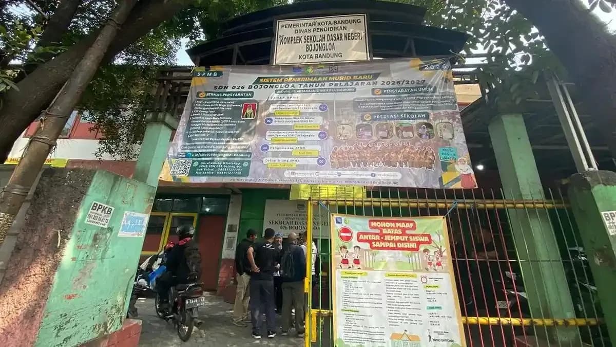 Digembok Ahli Waris, 945 Siswa SDN 026 Bojongloa Bandung Terpaksa Belajar dari Rumah