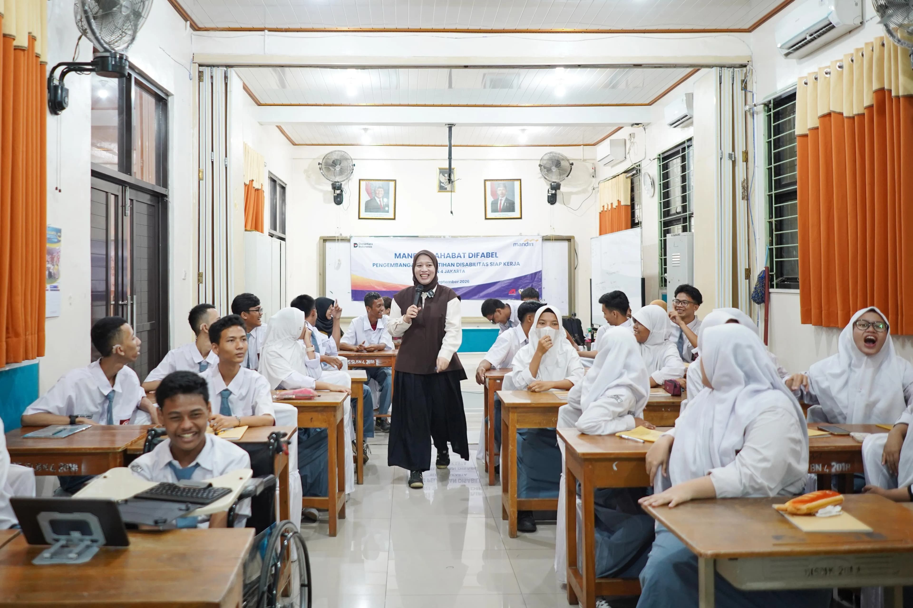 Bank Mandiri Bekali 350 Penyandang Disabilitas Siap Masuk Dunia Kerja