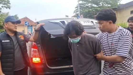 Marbut Masjid di Purwakarta Tewas Dibacok Saat Hendak Azan, Polisi Sita Samurai dan Celurit Pelaku