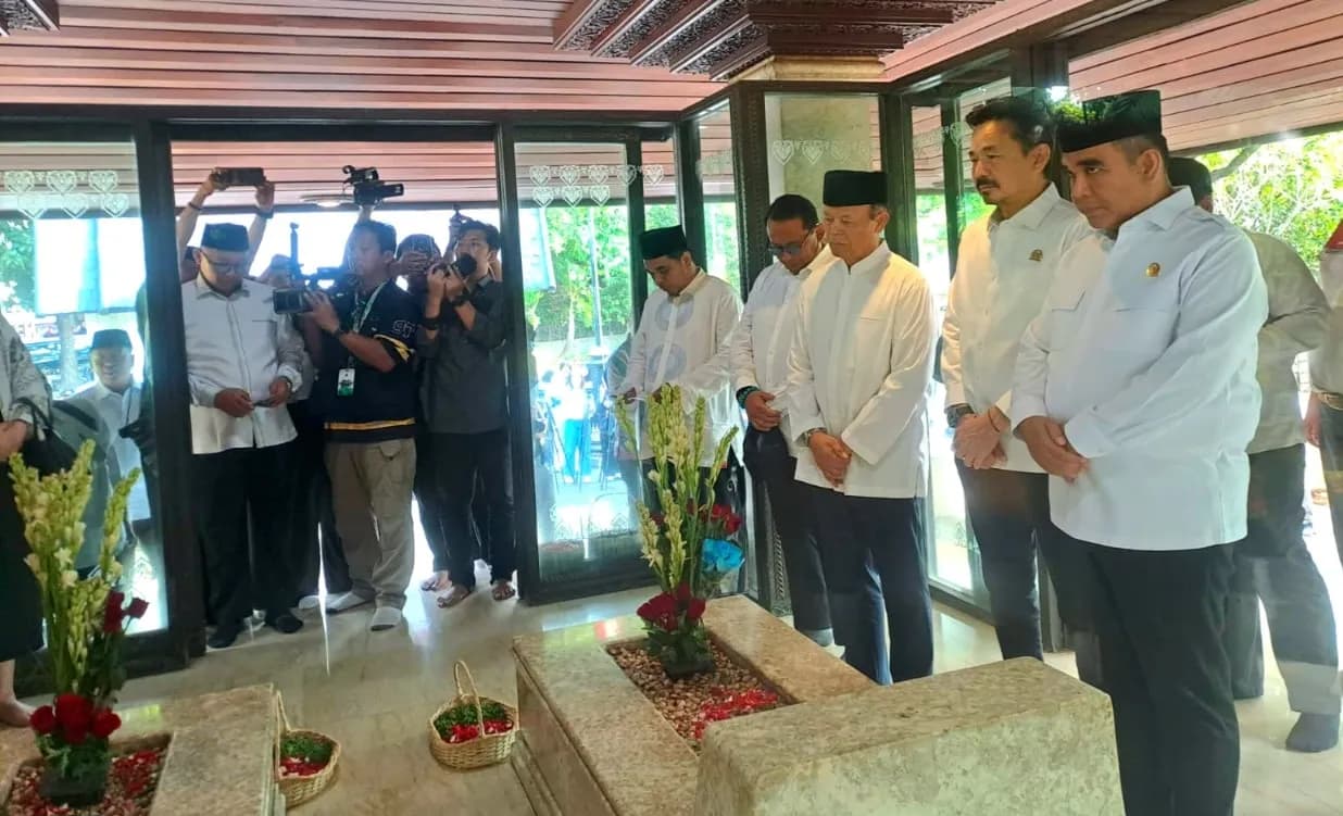 MPR RI Hormati Jasa Bung Hatta, Ahmad Muzani Sebut Pemikiran Sang Proklamator Tetap Relevan