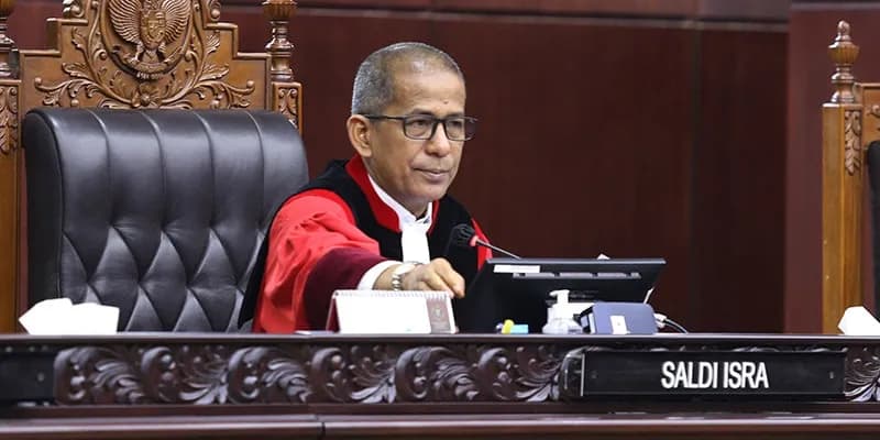 Hakim MK Saldi Isra Soroti Pemangkasan Transfer Daerah: Anggaran PPPK Terancam