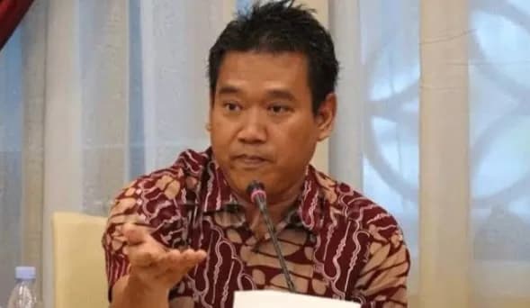 Kasus Korupsi PLN Diduga Dipilah di Kejagung, Sutrisno Pangaribuan: Serahkan ke KPK, Periksa Semua Jaksa yang Tangani