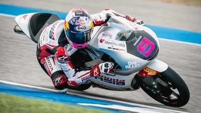 Start P16, Veda Ega Pratama Siap Berburu Poin di Moto3 Inggris