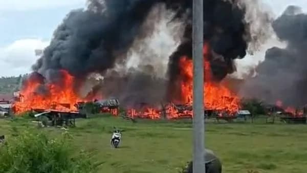 Kebakaran Hebat di Aceh Tengah, 96 Kios Kayu Ludes Dilalap Api