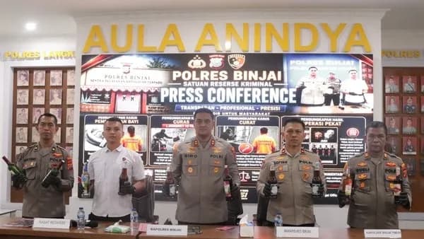 Mayat Bayi Dibuang di Tumpukan Sampah, Polisi Tangkap Bidan ASN dan Anaknya