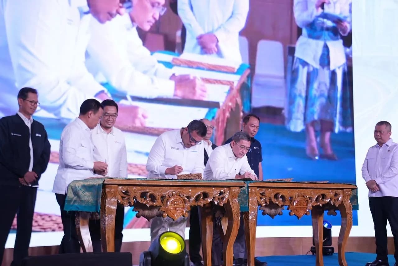 Hutama Karya Tandatangani Kerja Sama Integrasi Blu-E Dengan Kementerian Perhubungan