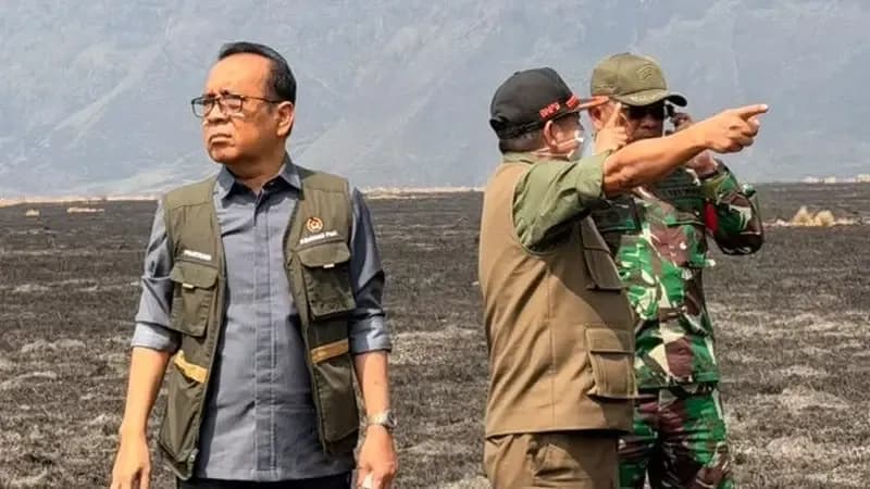 Pratikno Turun Langsung ke Bromo, Bantah Tegas Isu Sakit dan Mundur dari Kabinet