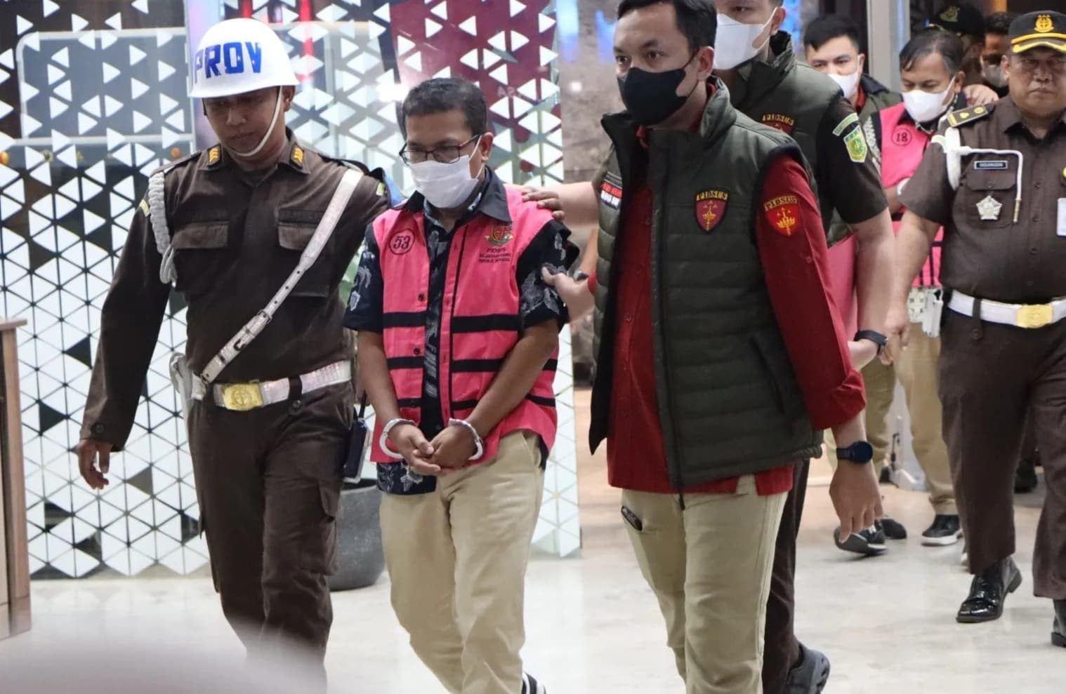 2 Tersangka Diduga jadi “Jembatan” Manipulasi Audit Pajak PT TPL, Negara Rugi Rp2 T