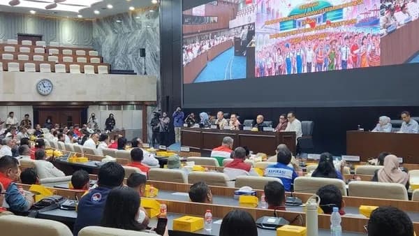 Buruh Ancam Buka-bukaan Parpol yang Tak Serius Bahas RUU Ketenagakerjaan