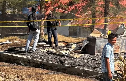 Ilaga Memanas! 11 Kantor Pemkab Puncak Dibakar, Polisi Bongkar Dalang Kerusuhan