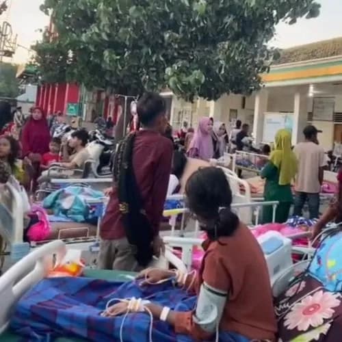 Gempa M 7,7 Bikin Panik, Pasien RS Muhammadiyah Bima Dievakuasi ke Parkiran