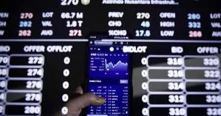 Emas dan Minyak Menguat, Tapi Asing Masih Jual Saham RI: IHSG Dibayangi Rebalancing MSCI