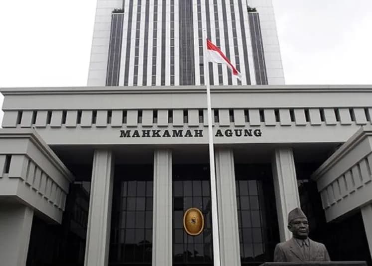 IPW Bongkar Pengaruh Febrie: Kasus Zarof Jangan Berhenti di Rp915 M, Periksa Sunarto, Sultoni dan Samsul Ma’arif!