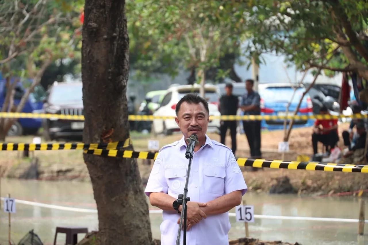 Semarak Kemerdekaan, Perumda Tirta Patriot Gelar Lomba Mancing untuk Pererat Kekompakan