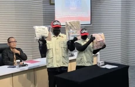 KPK Tahan Rektor dan Wakil Rektor Unsoed, Tersangka Dugaan Pemerasan PMB