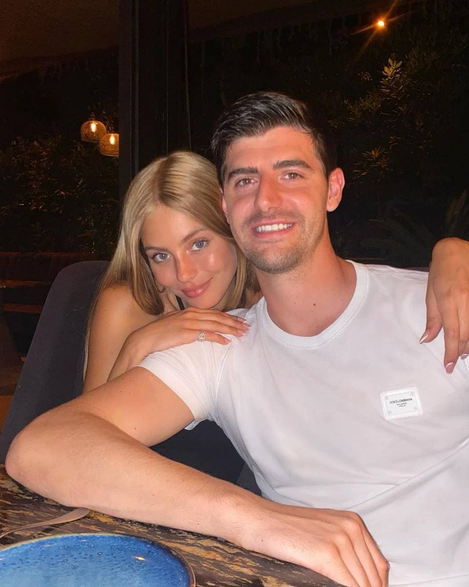 Mishel Gerzig, Pacar Seksi Kiper Madrid
