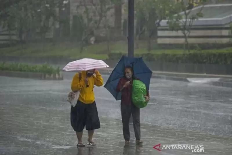 Kamis, Jakarta Alami Hujan Ringan Siang Hari