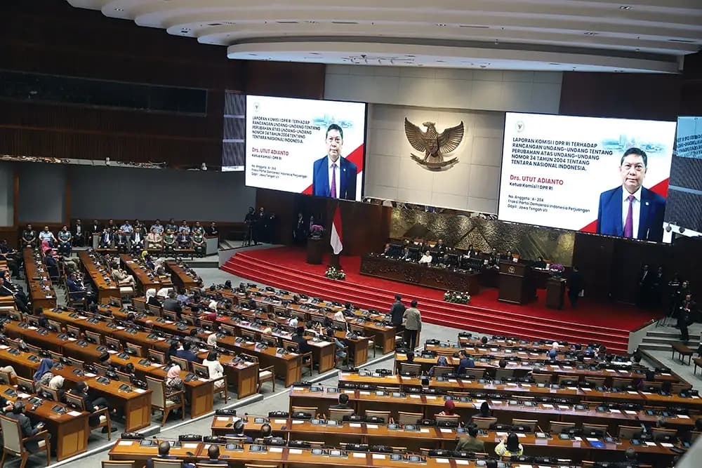 Paripurna DPR Sahkan RUU TNI Manjadi UU (Foto: Dok MI/Jaini)