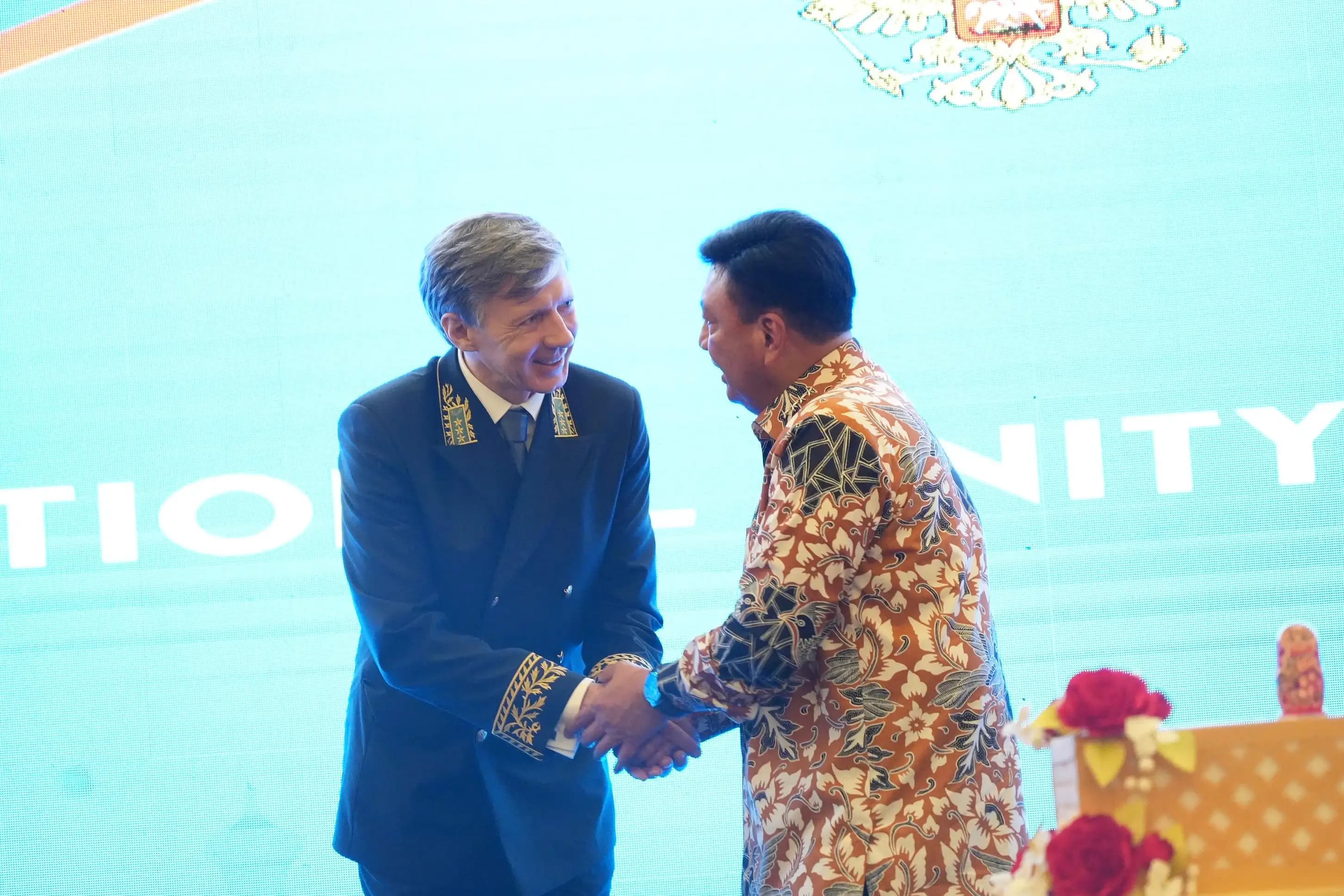 Budi Gunawan memenuhi undangan Duta Besar Rusia sebagai Tamu Kehormatan mewakili Pemerintah Indonesia. (Foto: Dok MI/Elvo)