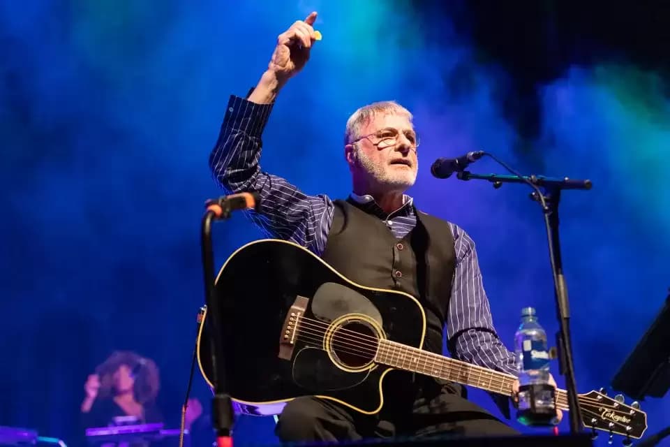 Penyanyi Cockney Rebel Steve Harley Meninggal Dunia di Usia 73 Tahun