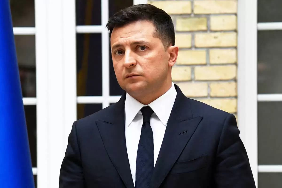 Zelenskyy Legalkan Ganja Medis
