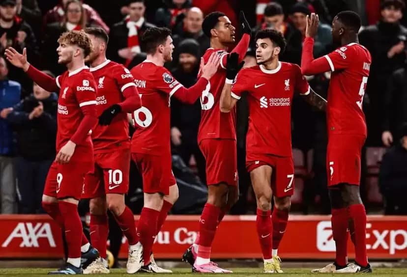 Bantai Chelsea 4-1, Liverpool Kokoh di Puncak Klasemen Sementara