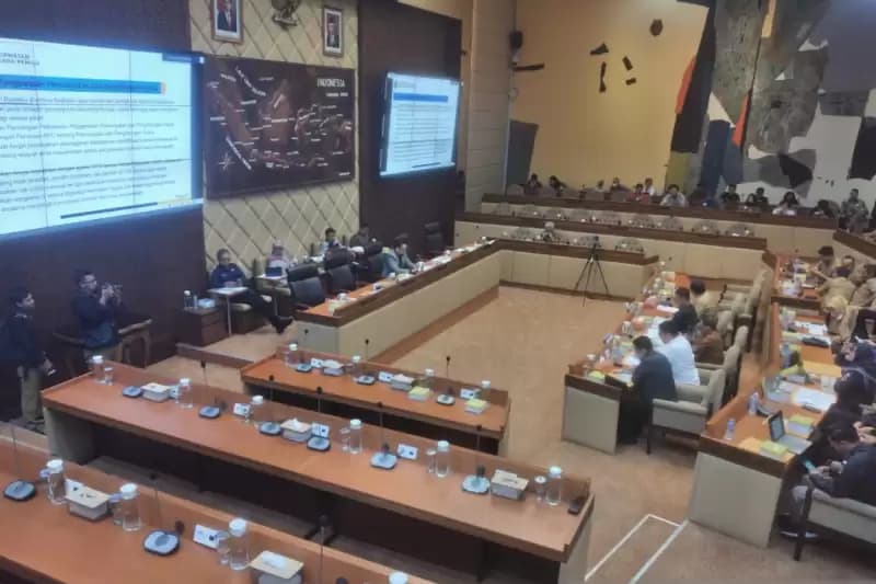 Komisioner Bawaslu Medan Kena OTT, Komisi II DPR Minta Bawaslu Ambil Sikap Tegas