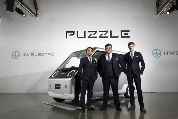 Jepang Luncurkan Van Kecil Tenaga Surya