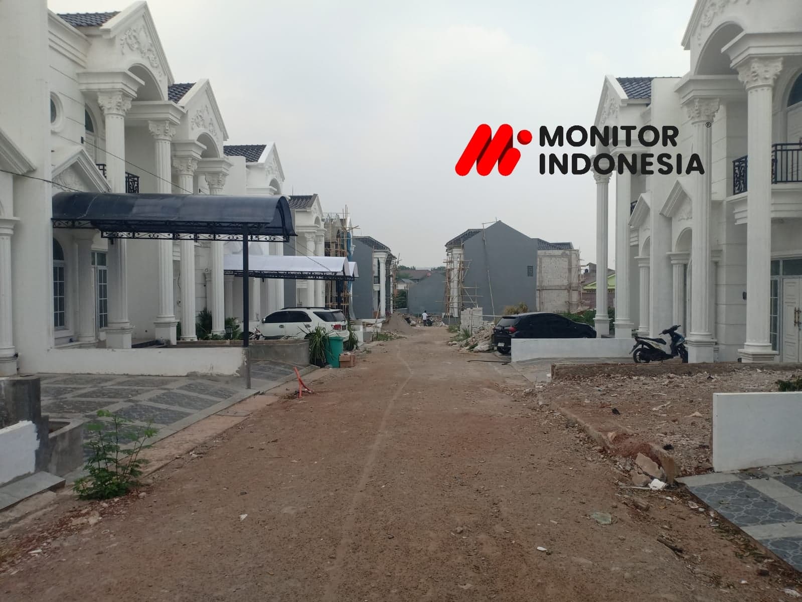 Ciracas Redup Dibawah Kilauan Kemewahan Pengembang Elite