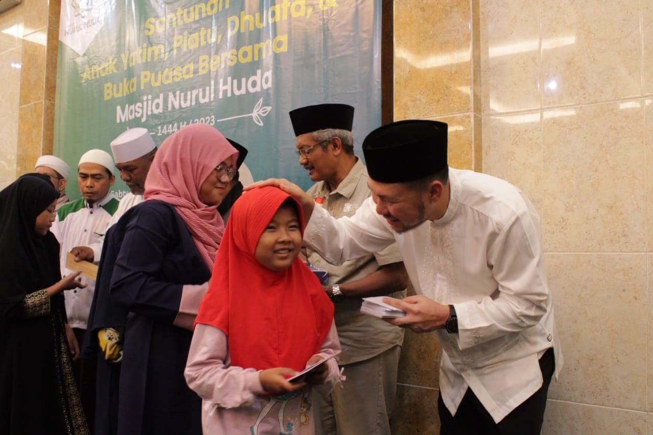 Perkuat Tali Silaturahmi, Ahmad Luqman Jupiter Adakan Acara Santunan Yatim Piatu, Dhuafa dan Buka Bersama