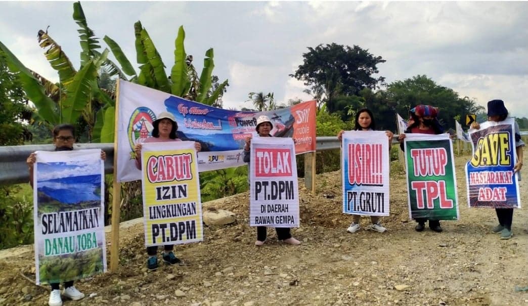 Balapan F1H2O Toba: Desakan Tutup PT TPL Menggema