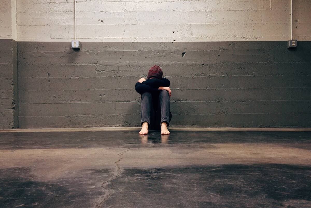 4 Cara Mendukung Seseorang yang Berjuang dengan Masalah Kesehatan Mental