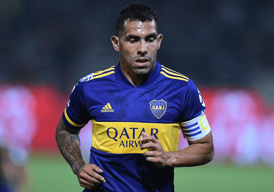 Carlos Tevez Umumkan Pensiun