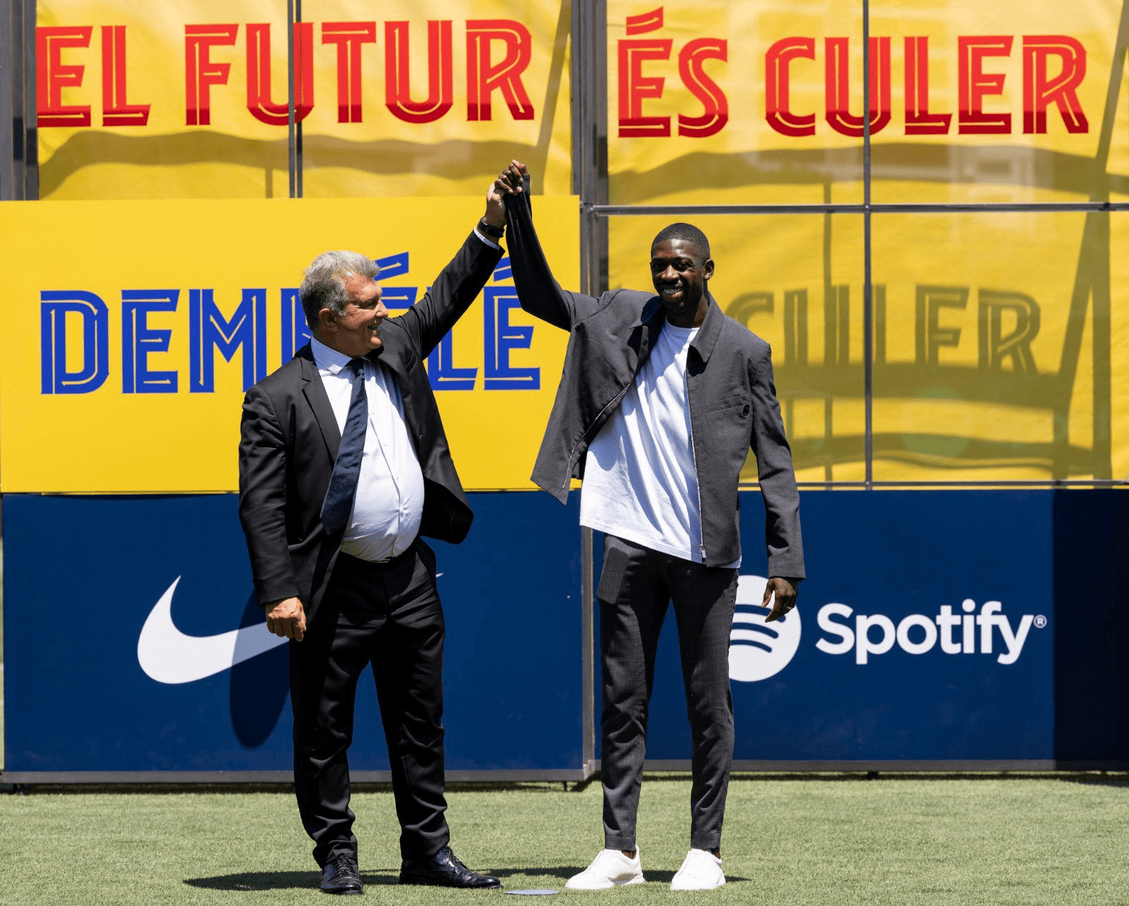 Dembele: Bertahan di Barcelona Selalu Menjadi Pilihan Pertama Saya