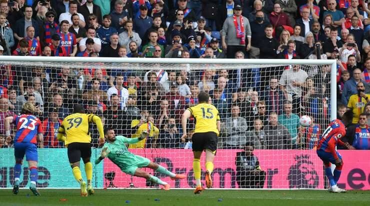 Crystal Palace 1-0 Watford, The Hornets Terdegradasi dari Premier League